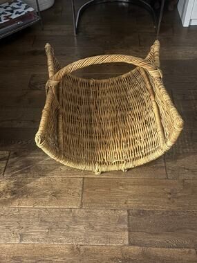 Extra large woven wicker handled log basket or magazine raxk